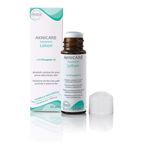 Synchroline Aknicare Treatment Lotion е лосион с алкохол за тежки форми на себорея, комедонно и инфламаторно акне. Идеален също и за третиране на обширни зони, като гръб и гърди. Нанася се директно върху засегнатата зона, като се използва специалния апликатор.